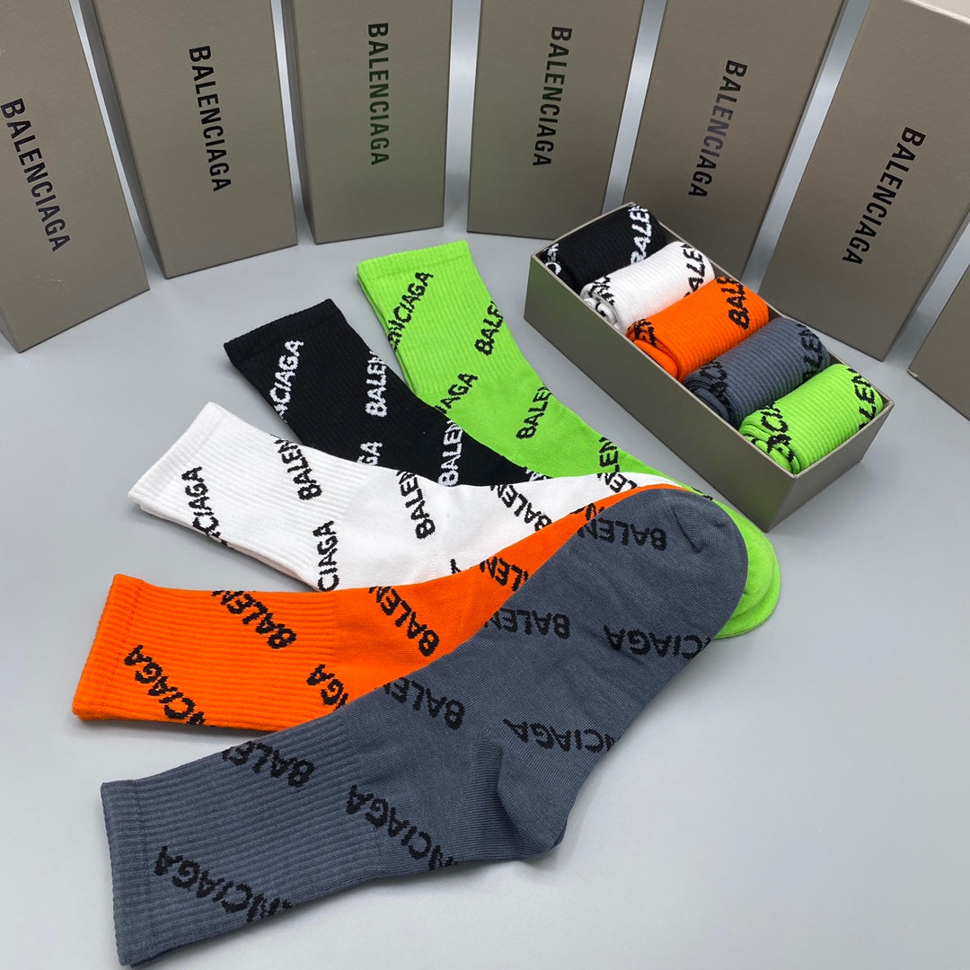 Balenciaga Men’s Essentials 5-Pack - Image 2