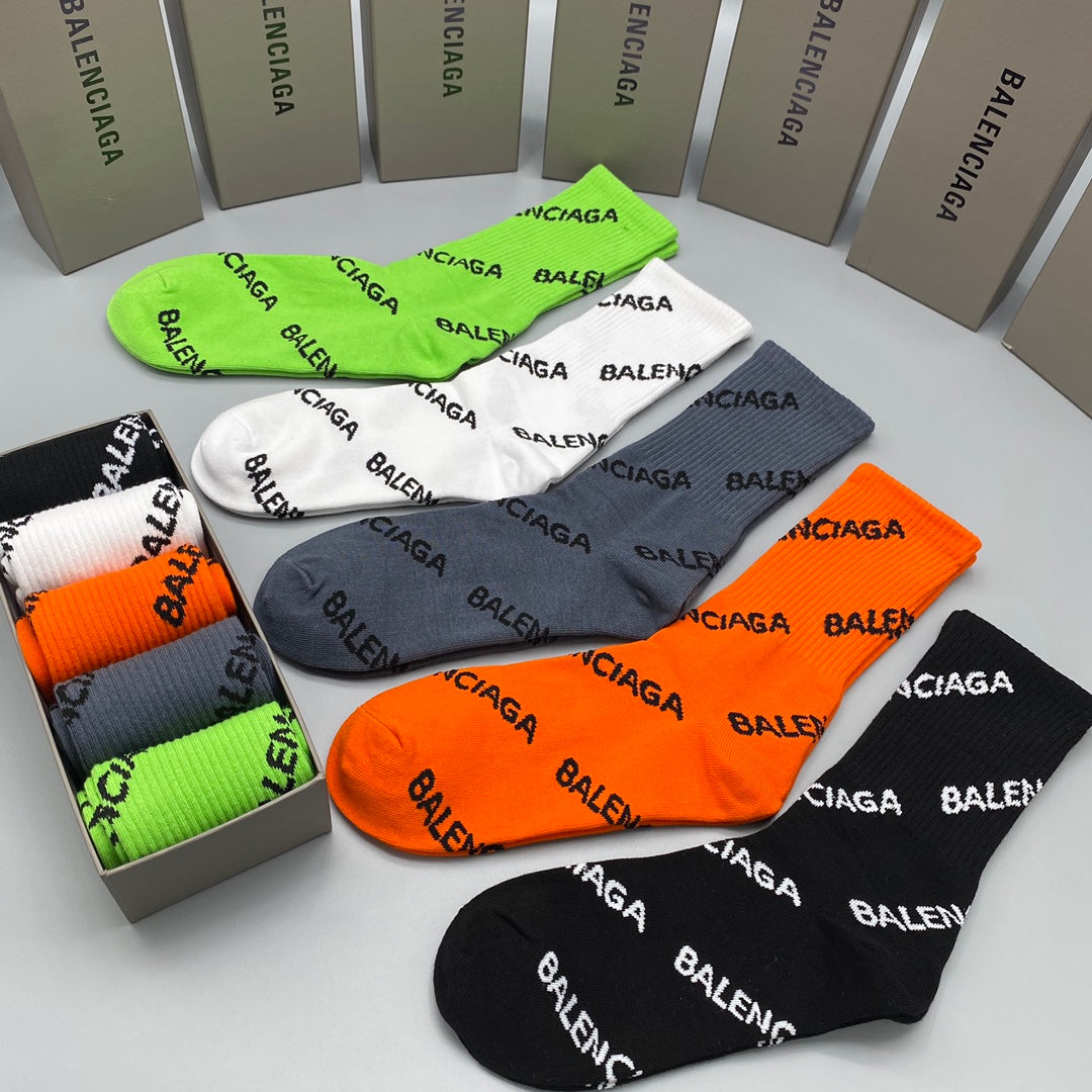 Balenciaga Men’s Essentials 5-Pack - Image 3