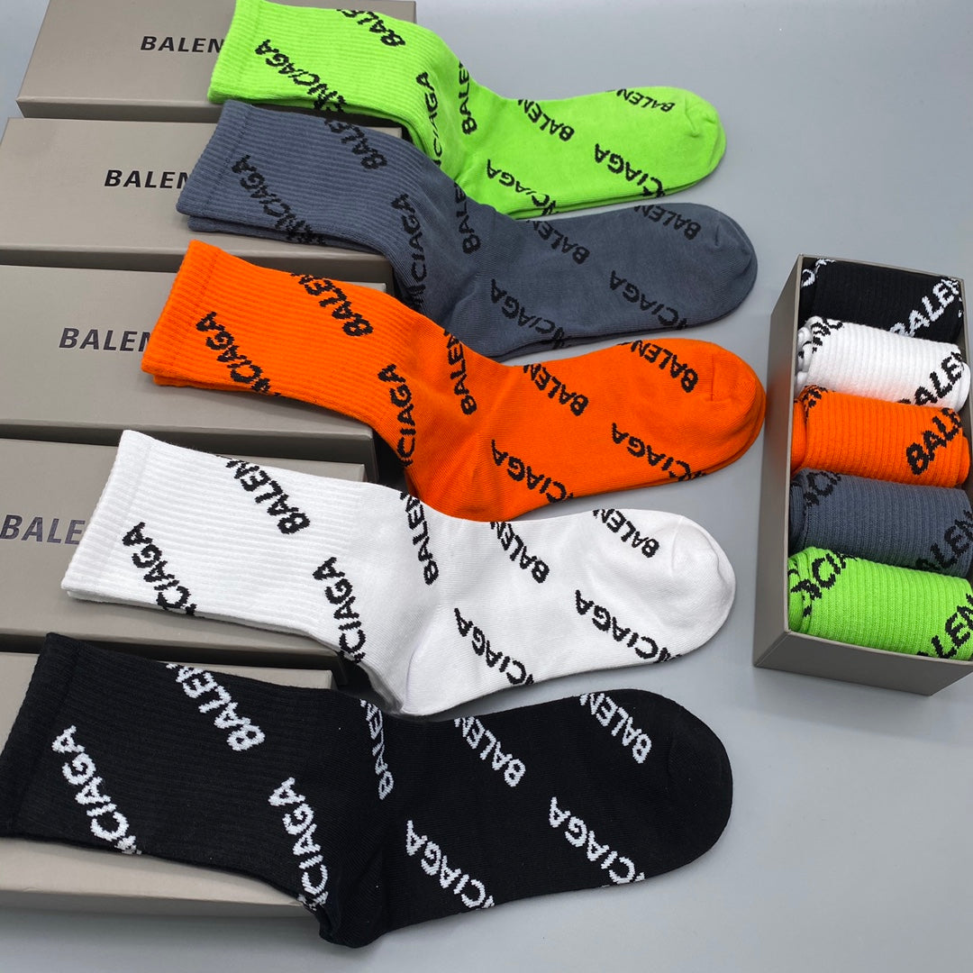 Balenciaga Men’s Essentials 5-Pack - Image 1