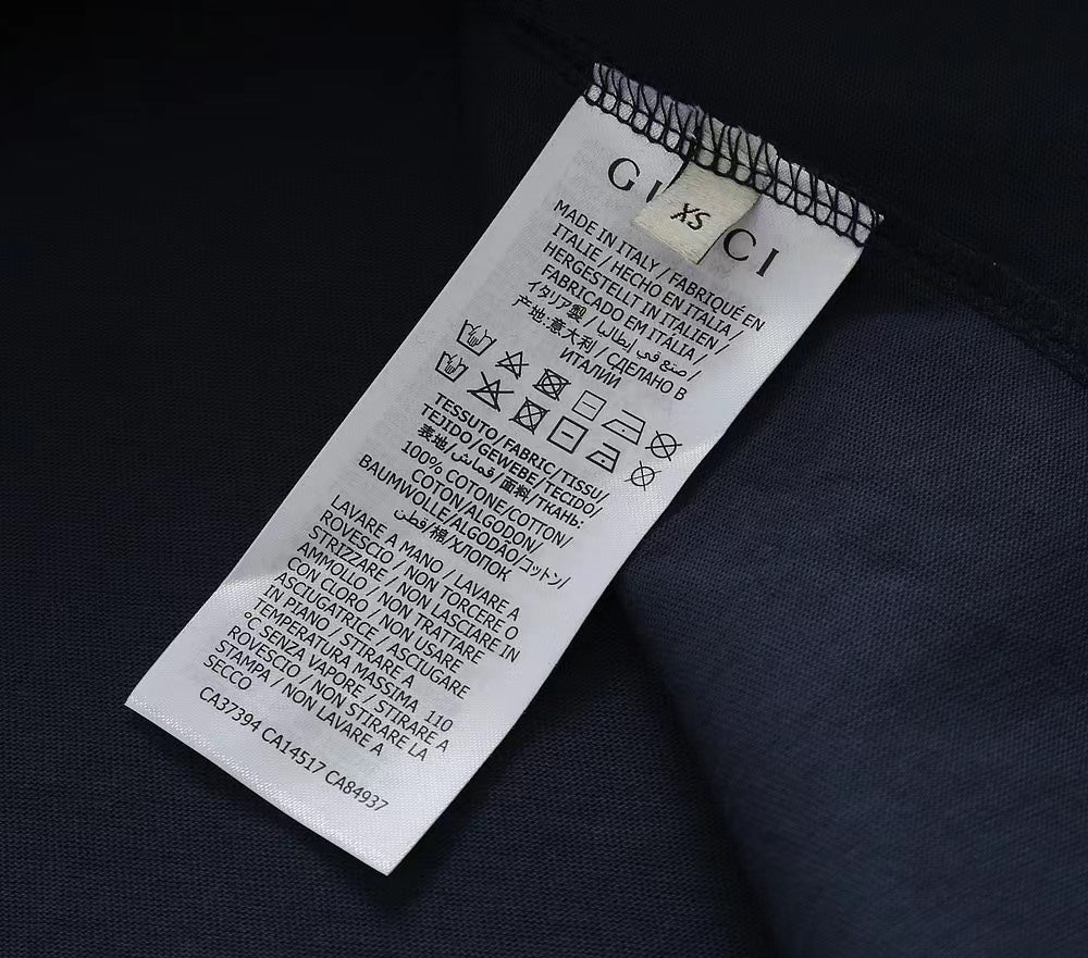 Gucci Logo T-Shirt - Image 9