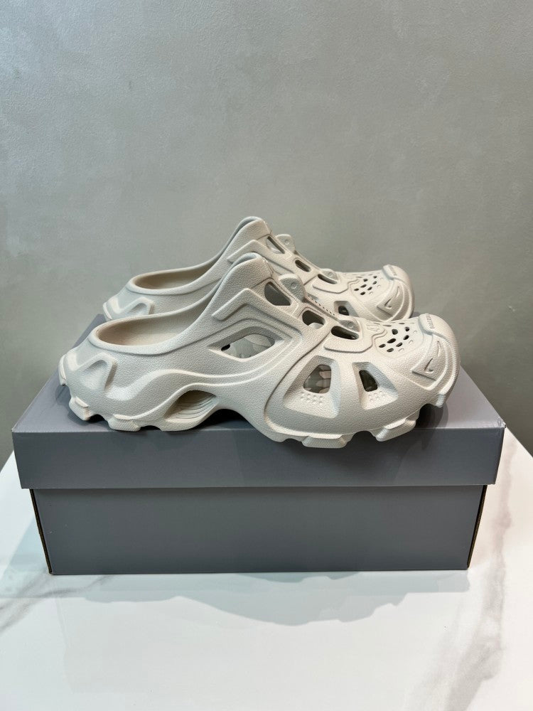 Balenciaga Mold Slide #01 - Color 02 - Image 1