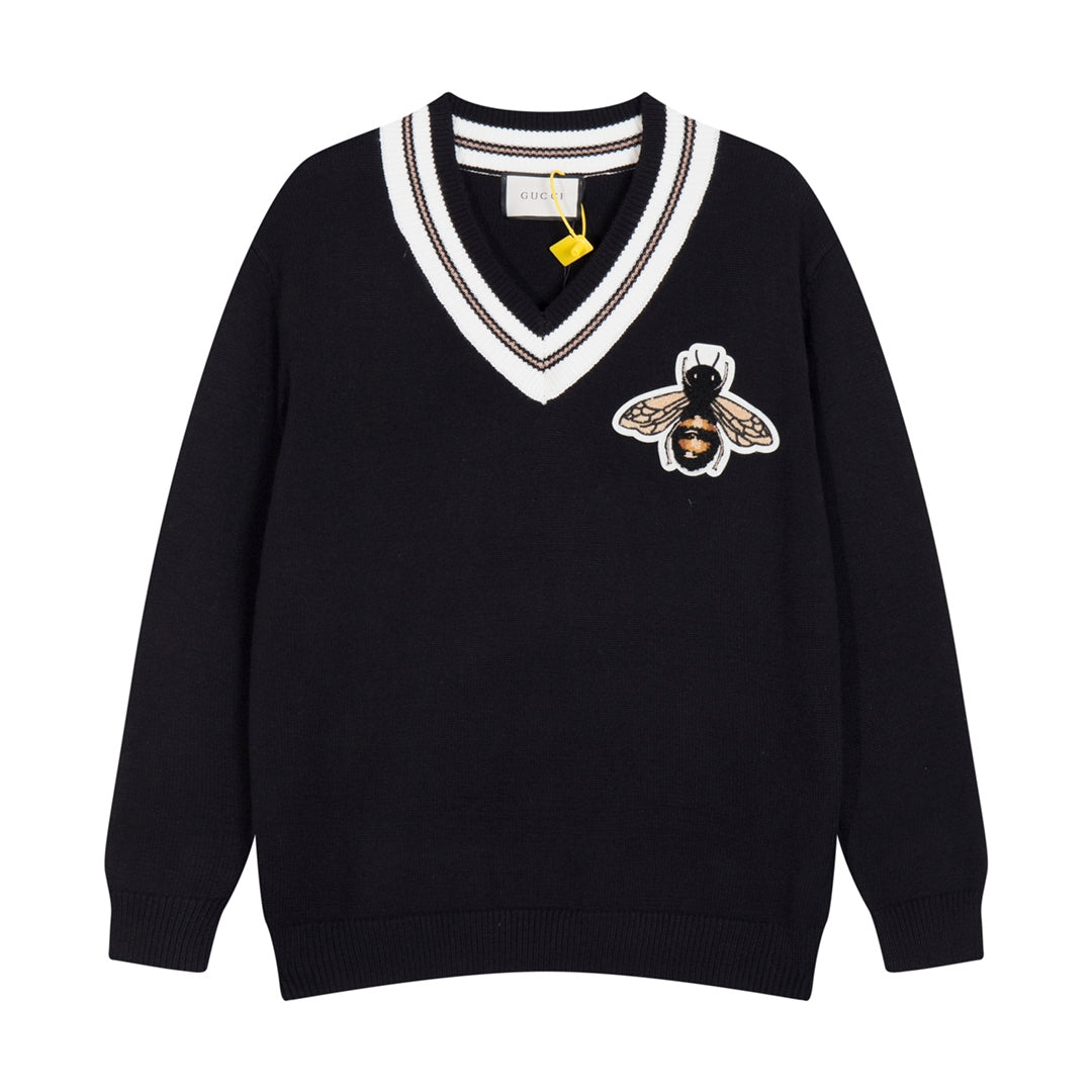 Gucci Signature E0E7 Sweater - Image 1