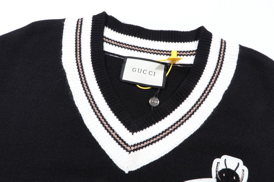 Gucci Signature E0E7 Sweater - Image 3
