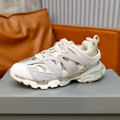 Balenciaga Men's Sneakers - Style 426011