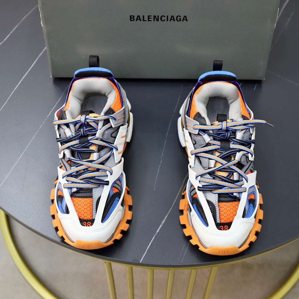 Balenciaga Men's Sneakers - Style 426011