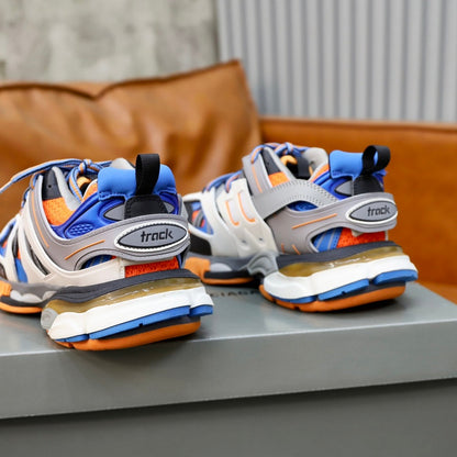 Balenciaga Men's Sneakers - Style 426011