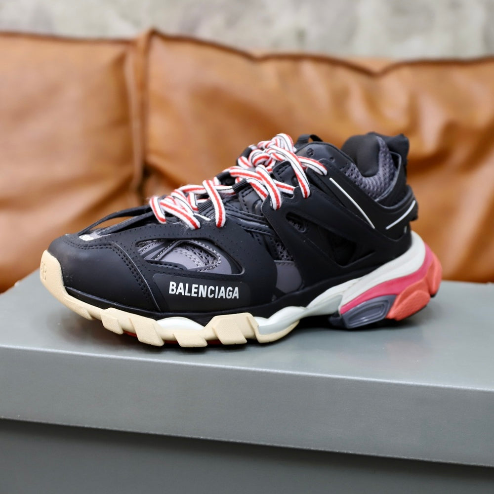 Balenciaga Men's Sneakers - Style 425775