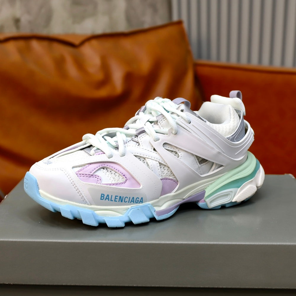 Balenciaga Men's Sneakers - Style 425775