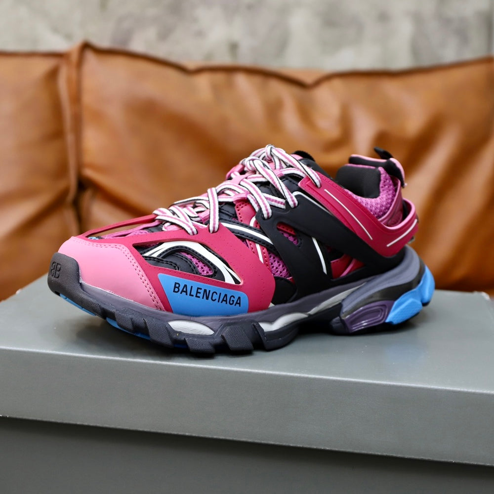 Balenciaga Men's Sneakers - Style 425775