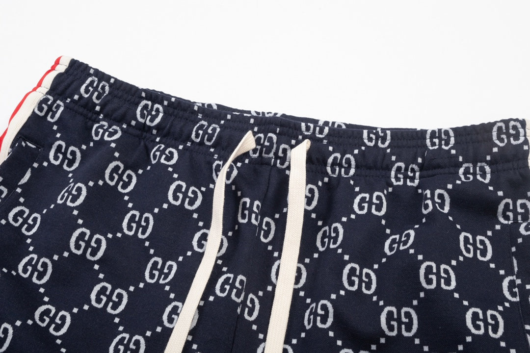 Gucci Signature 05E4 Shorts - Image 4