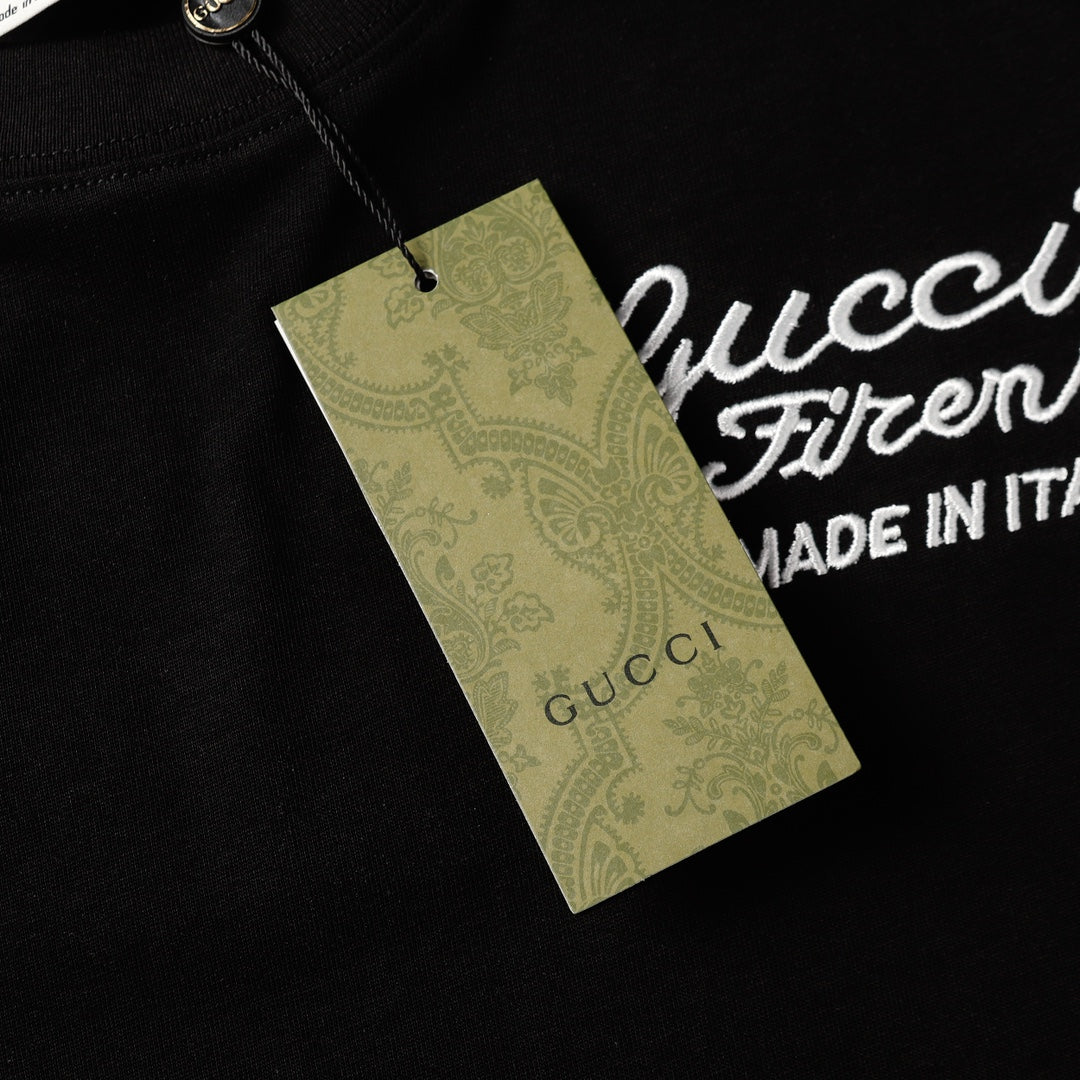 Gucci Logo Embroidery T-Shirt - Image 9