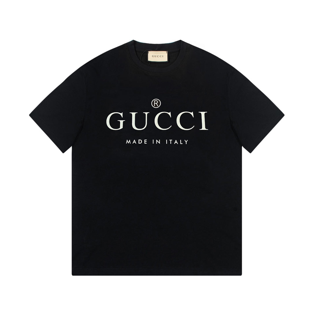 Gucci Signature 7A15 T-Shirt - Image 1