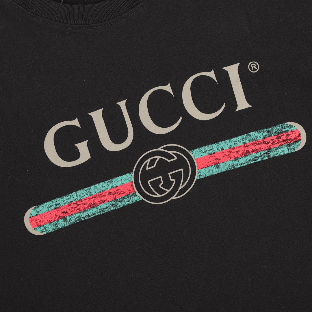 Gucci Logo T-Shirt - Image 30