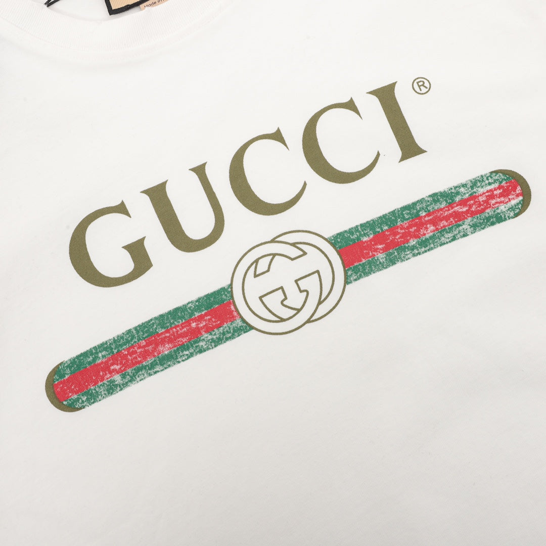 Gucci Logo T-Shirt - Image 13