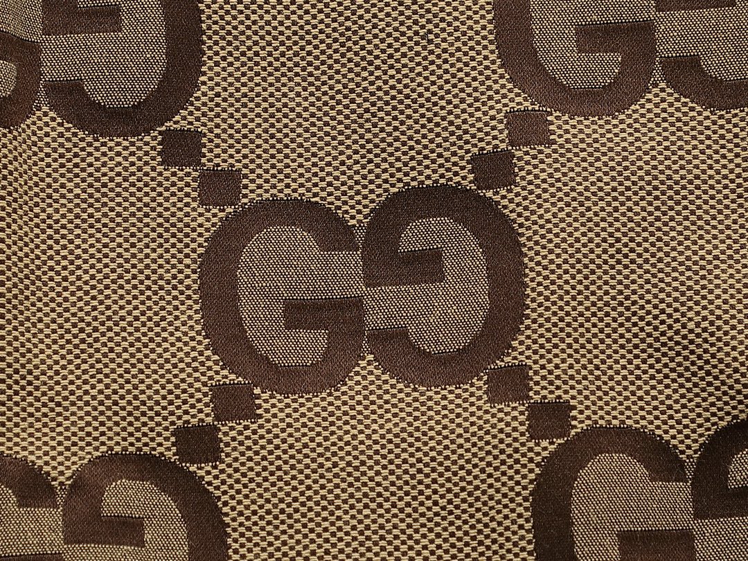 Gucci Signature 6A74 Pants - Image 4