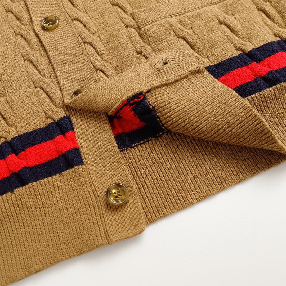 Gucci Signature A0B8 Apparel - Image 8