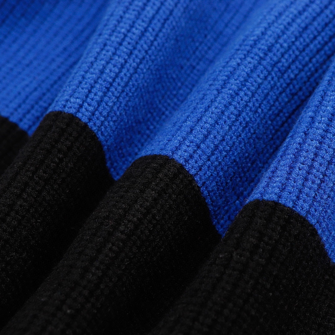 Gucci Signature A4F3 Sweater - Image 10