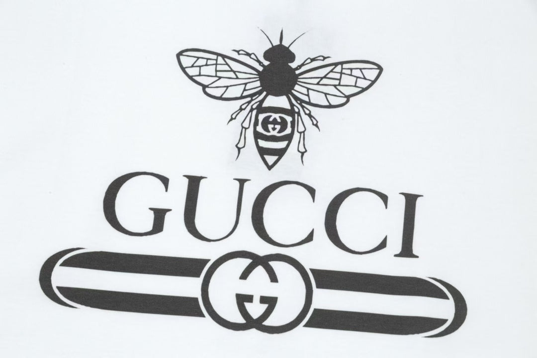 Gucci Signature A7A5 Apparel - Image 4