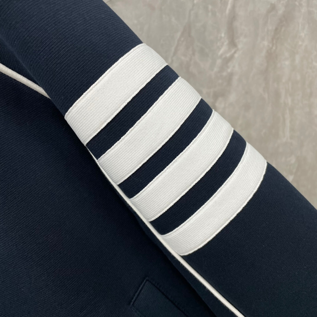 MR.TOM 2025 Men Sweatshirt