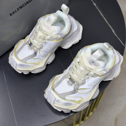 Balenciaga Men's Shoes - Style 425840