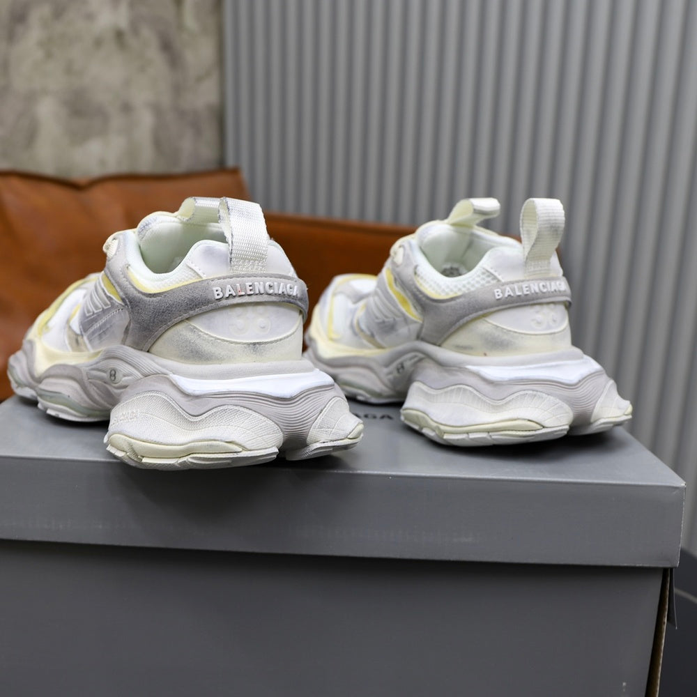 Balenciaga Men's Shoes - Style 425840