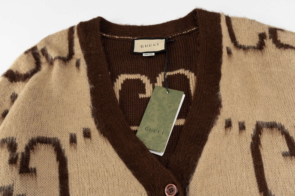Gucci Signature D41D Sweater - Image 4