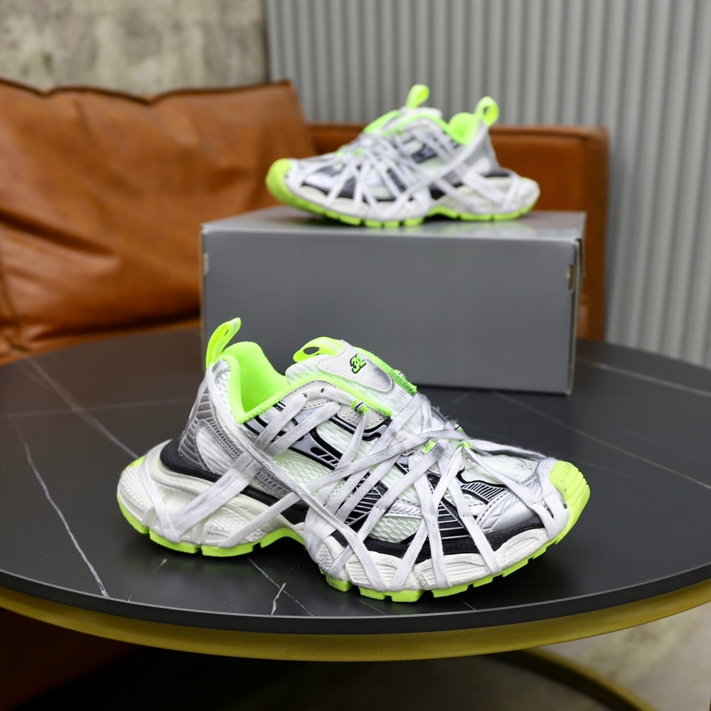 Designer Men's Sneakers - Style 425463