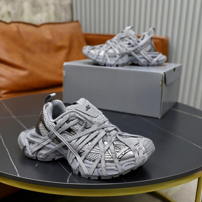 Designer Men's Sneakers - Style 425463