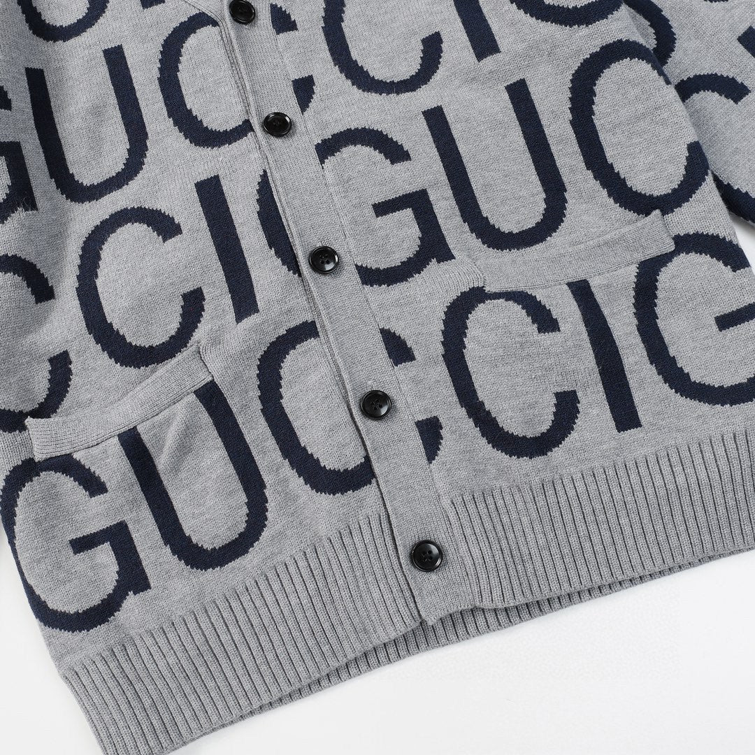 Gucci Signature 51F7 Apparel - Image 7