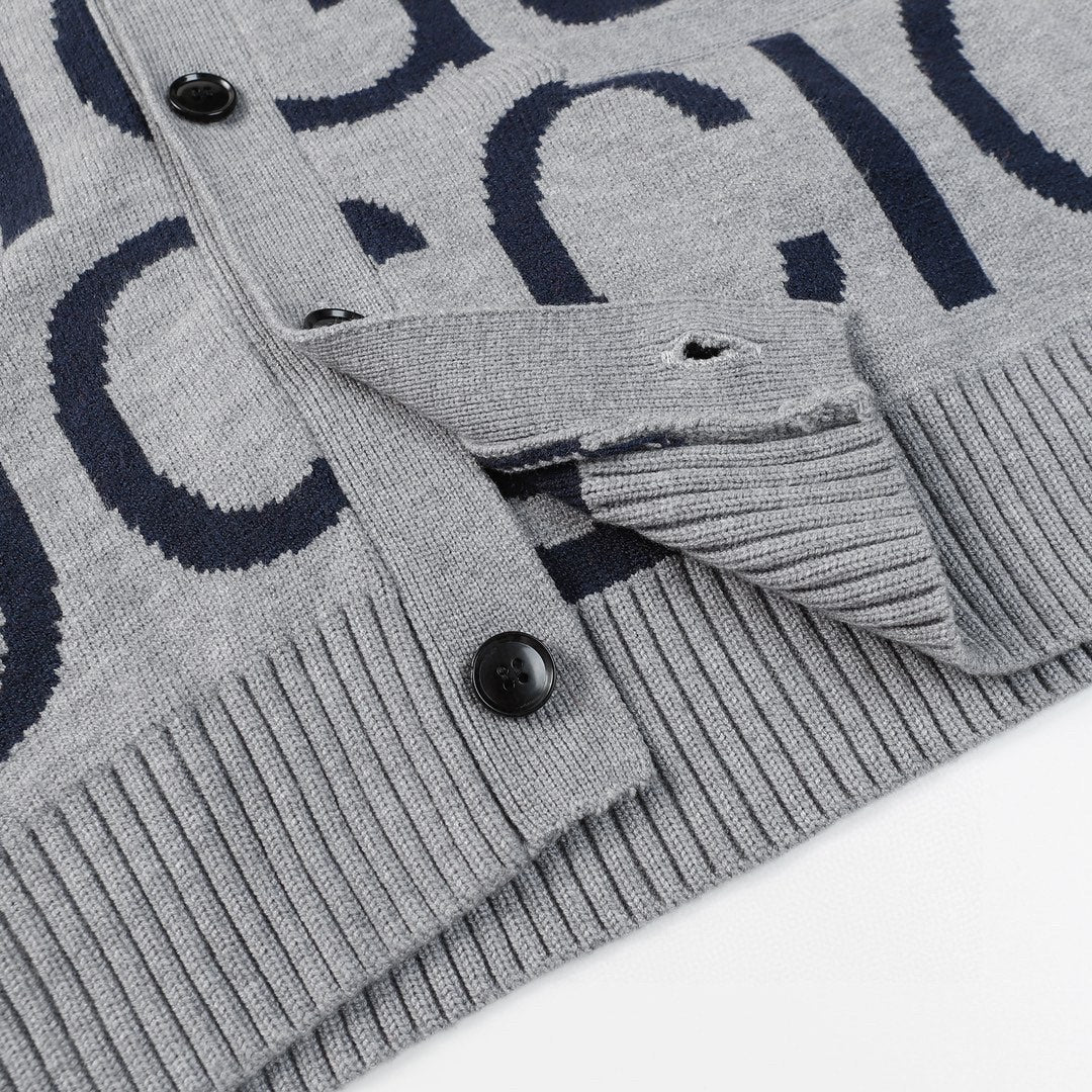 Gucci Signature 51F7 Apparel - Image 10