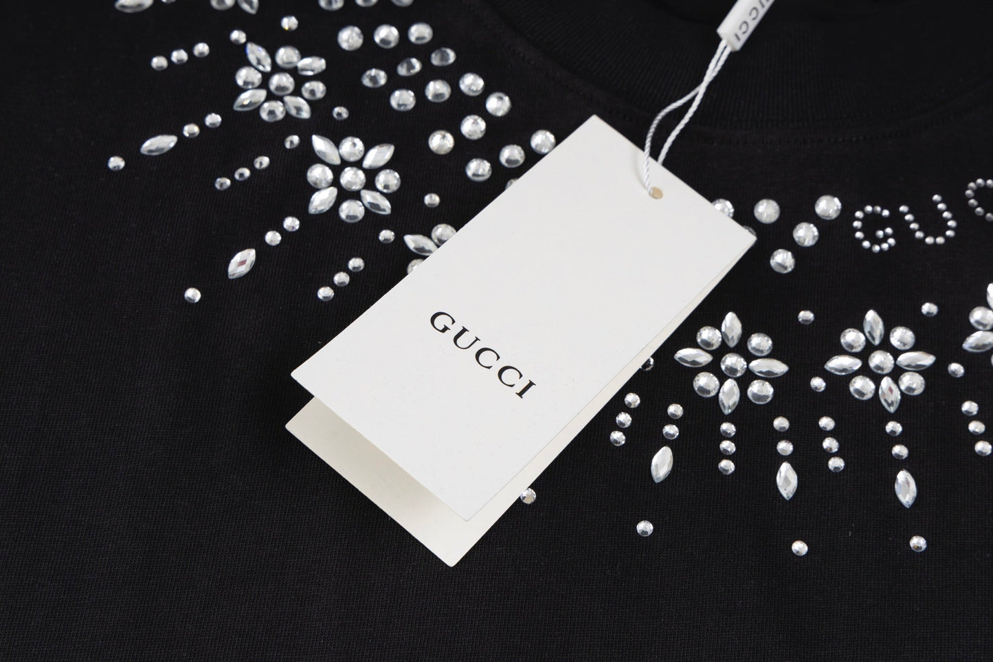 Gucci Signature 37A5 T-Shirt - Image 5