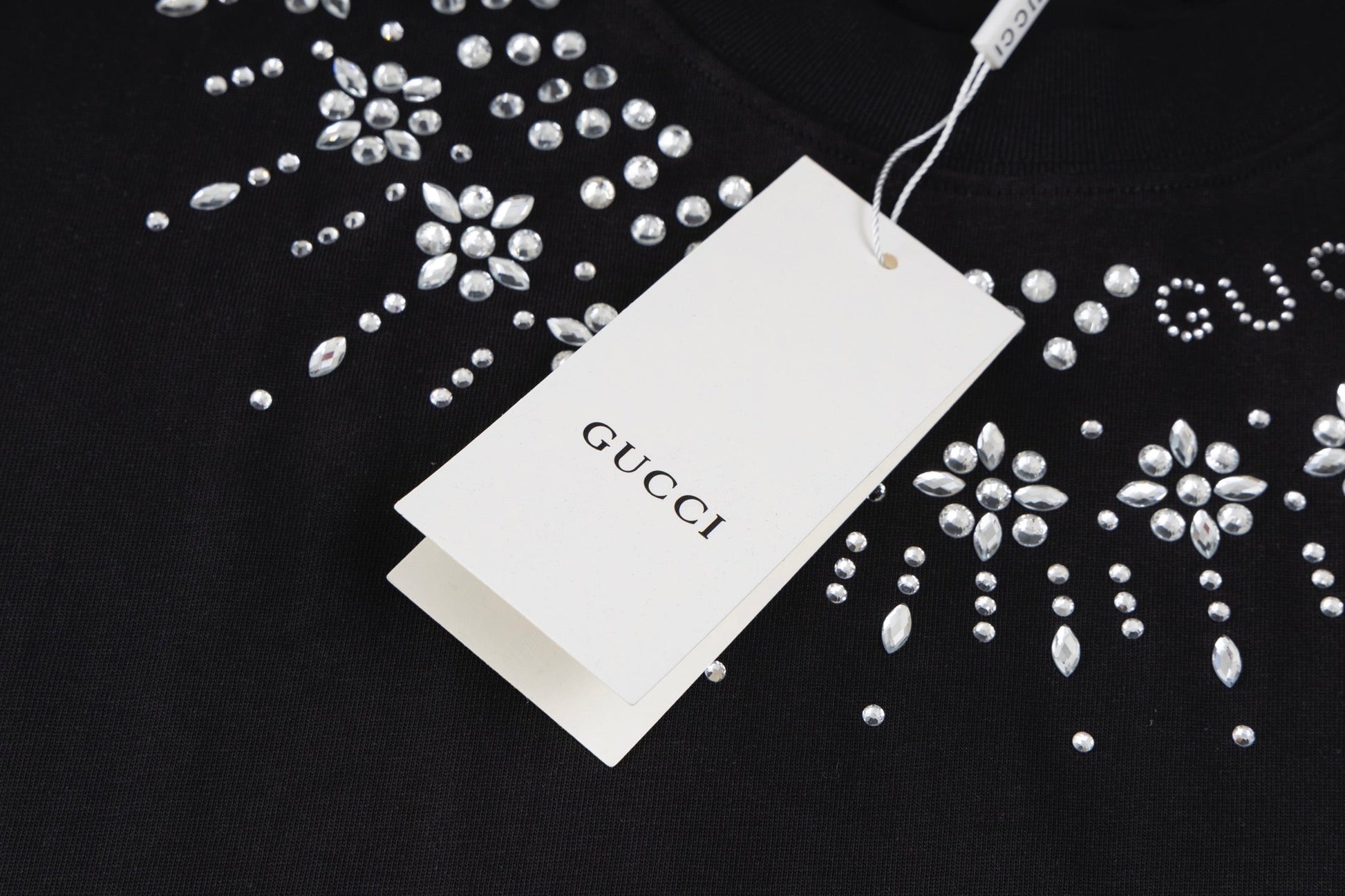 Gucci Signature 37A5 T-Shirt - Image 5