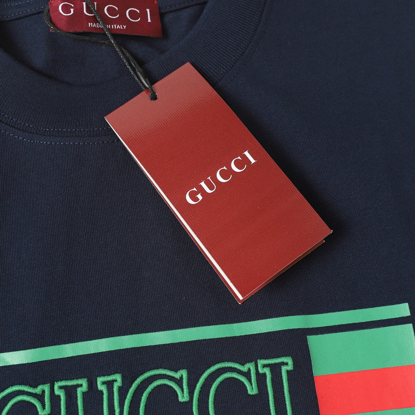 Gucci Signature E43E T-Shirt - Image 33