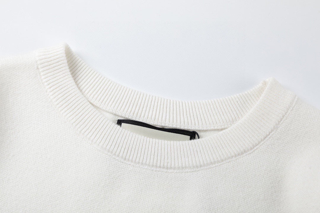 Gucci Graffiti Logo T-Shirt - Image 9