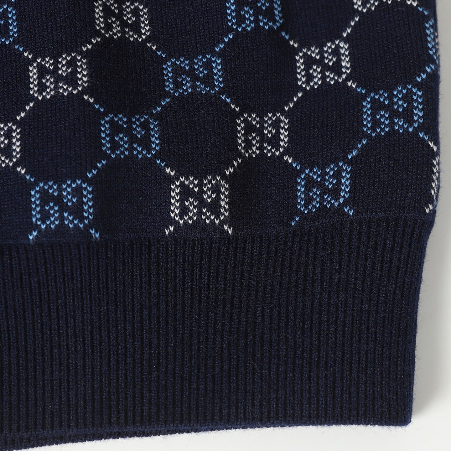Gucci Reversible GG Wool Apparel - Image 17