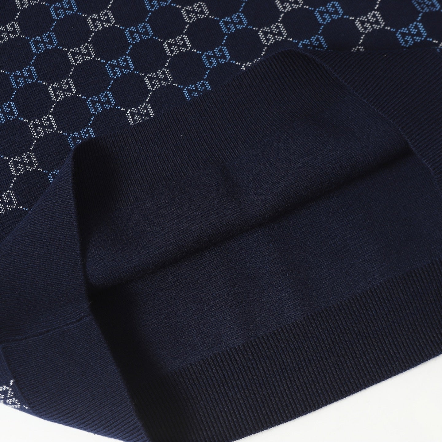 Gucci Reversible GG Wool Sweater - Image 15