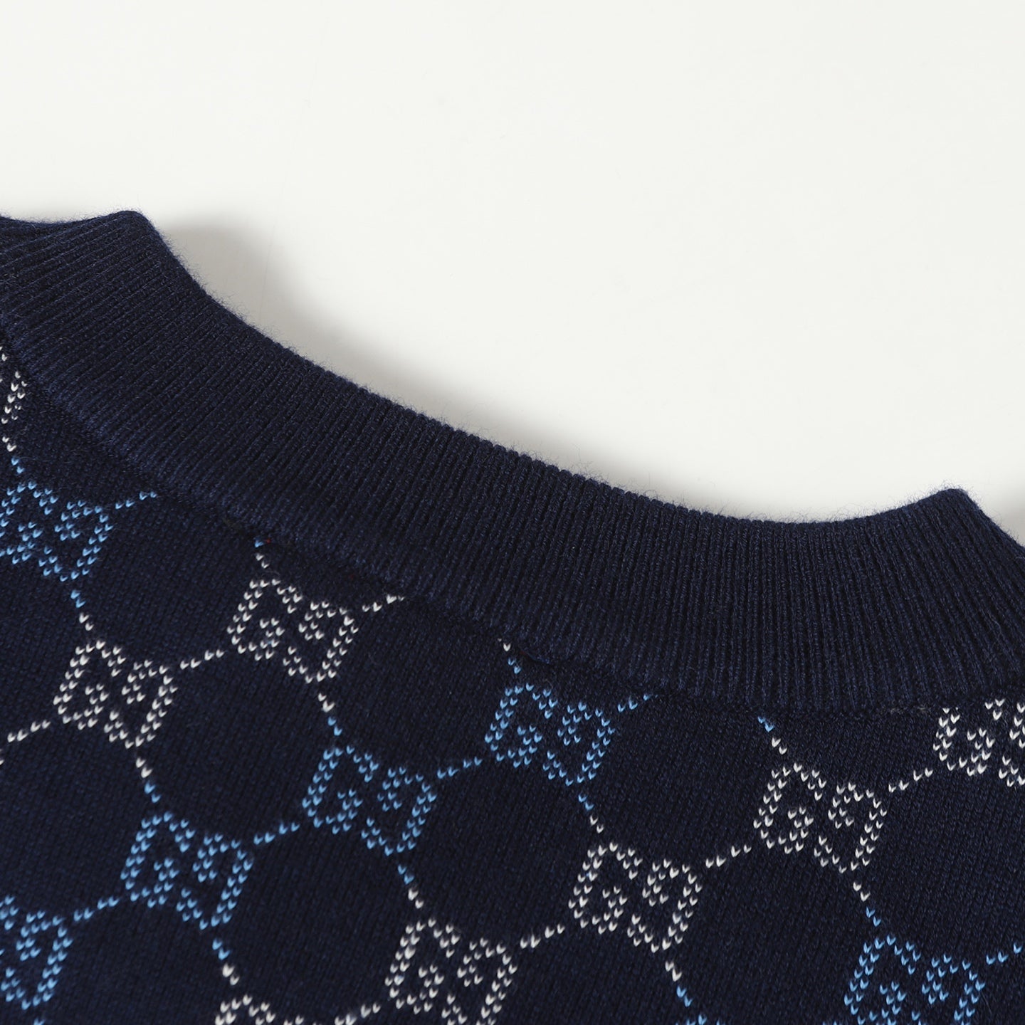 Gucci Reversible GG Wool Sweater - Image 17