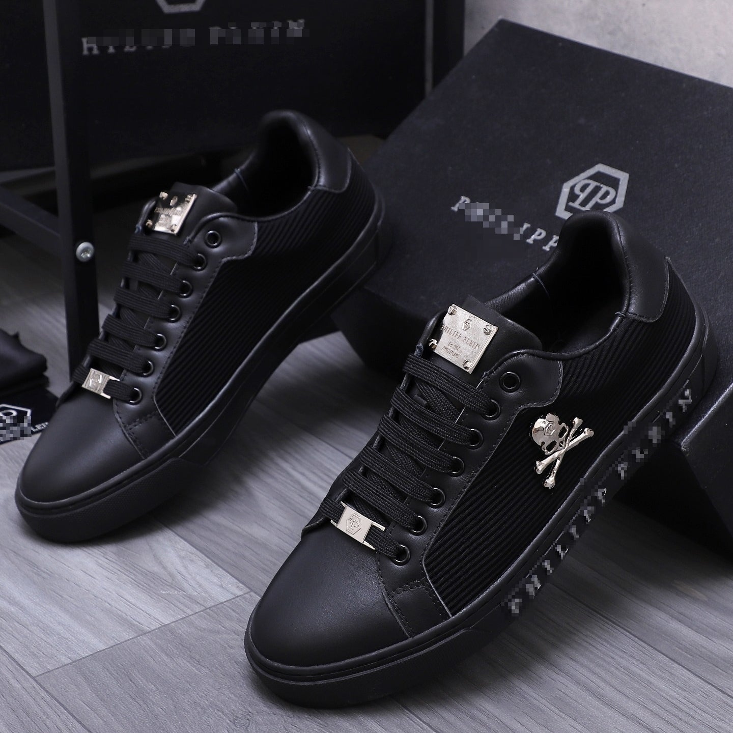 PP Men's Leather Sneaker