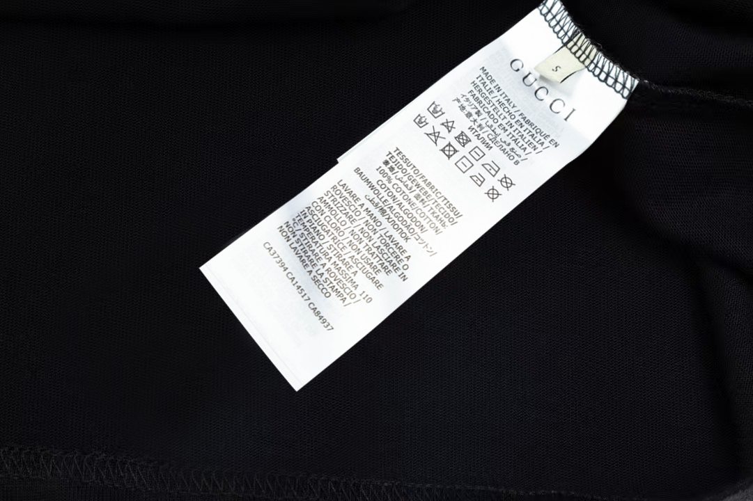 Gucci Logo T-Shirt - Image 8