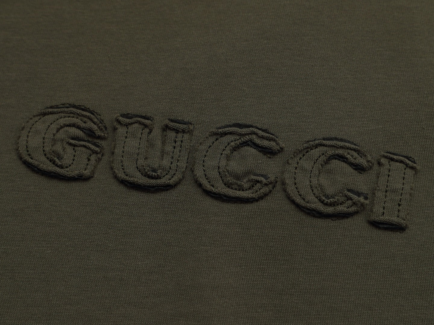 Gucci Signature 701F T-Shirt - Image 15