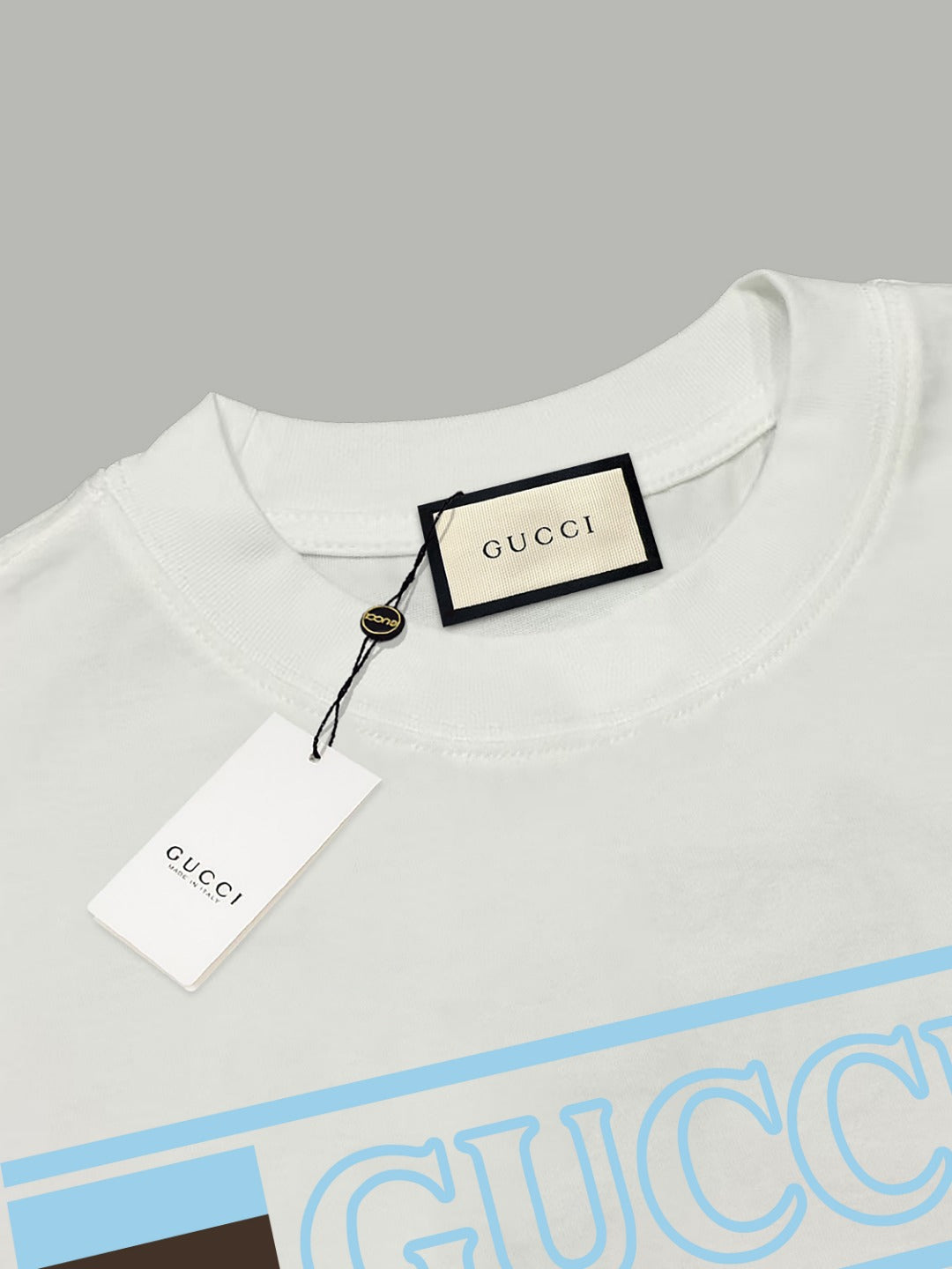 Gucci Logo T-Shirt - Image 12