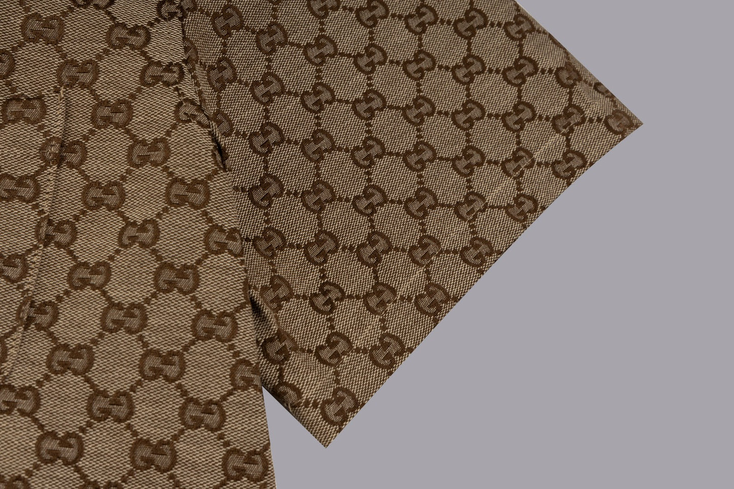 Gucci GUCCI LOGO T-Shirt - Image 9