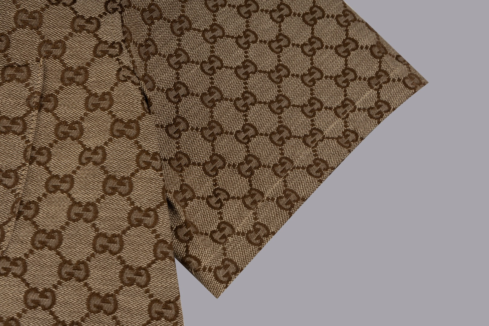 Gucci GUCCI LOGO T-Shirt - Image 9
