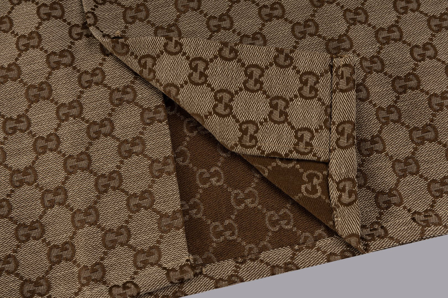 Gucci GUCCI LOGO T-Shirt - Image 11
